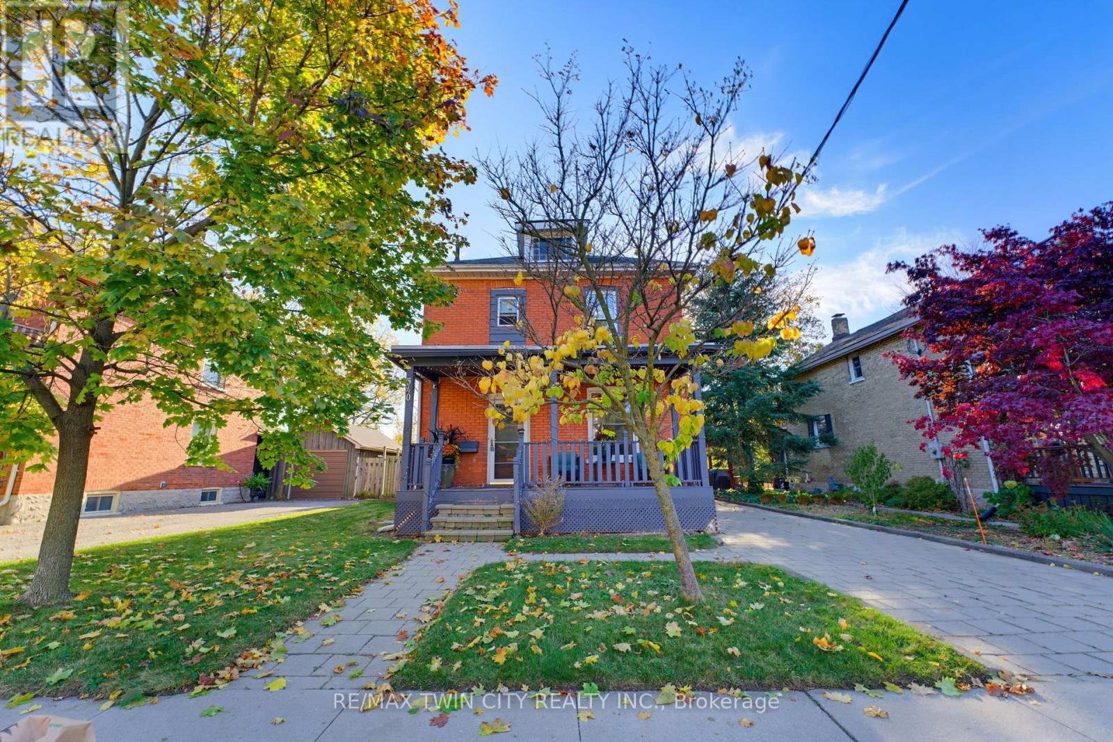 540 Vine Street Property Photo 2