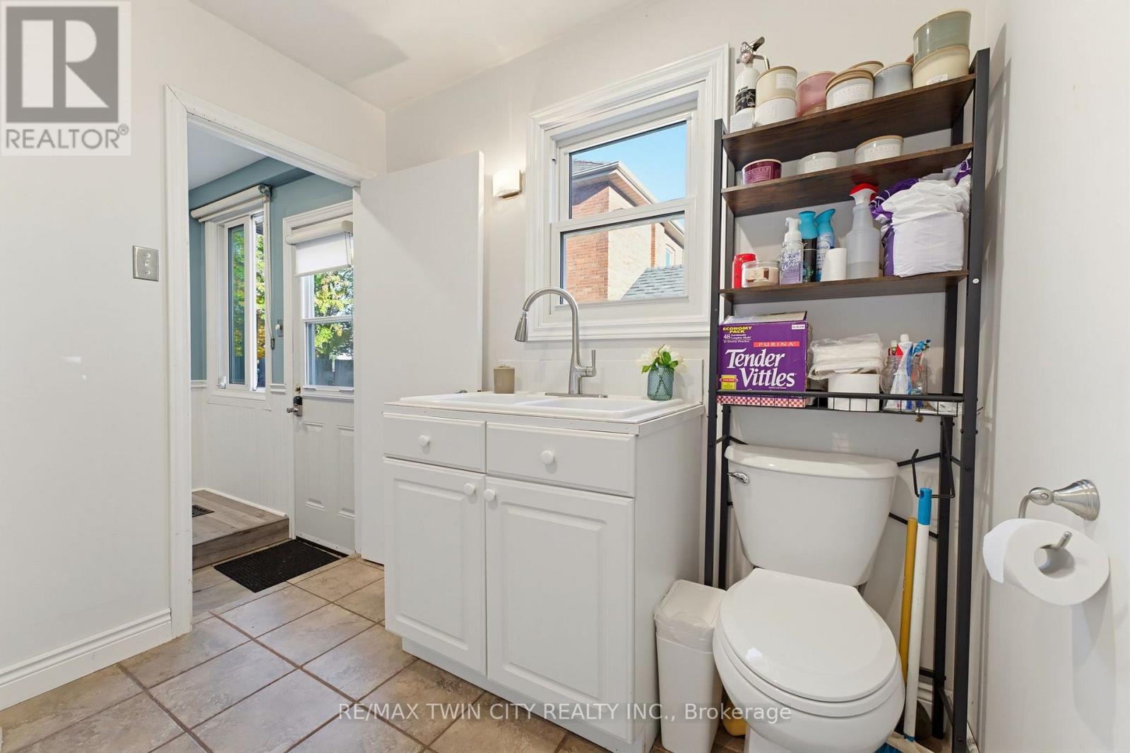 540 Vine Street Property Photo 18