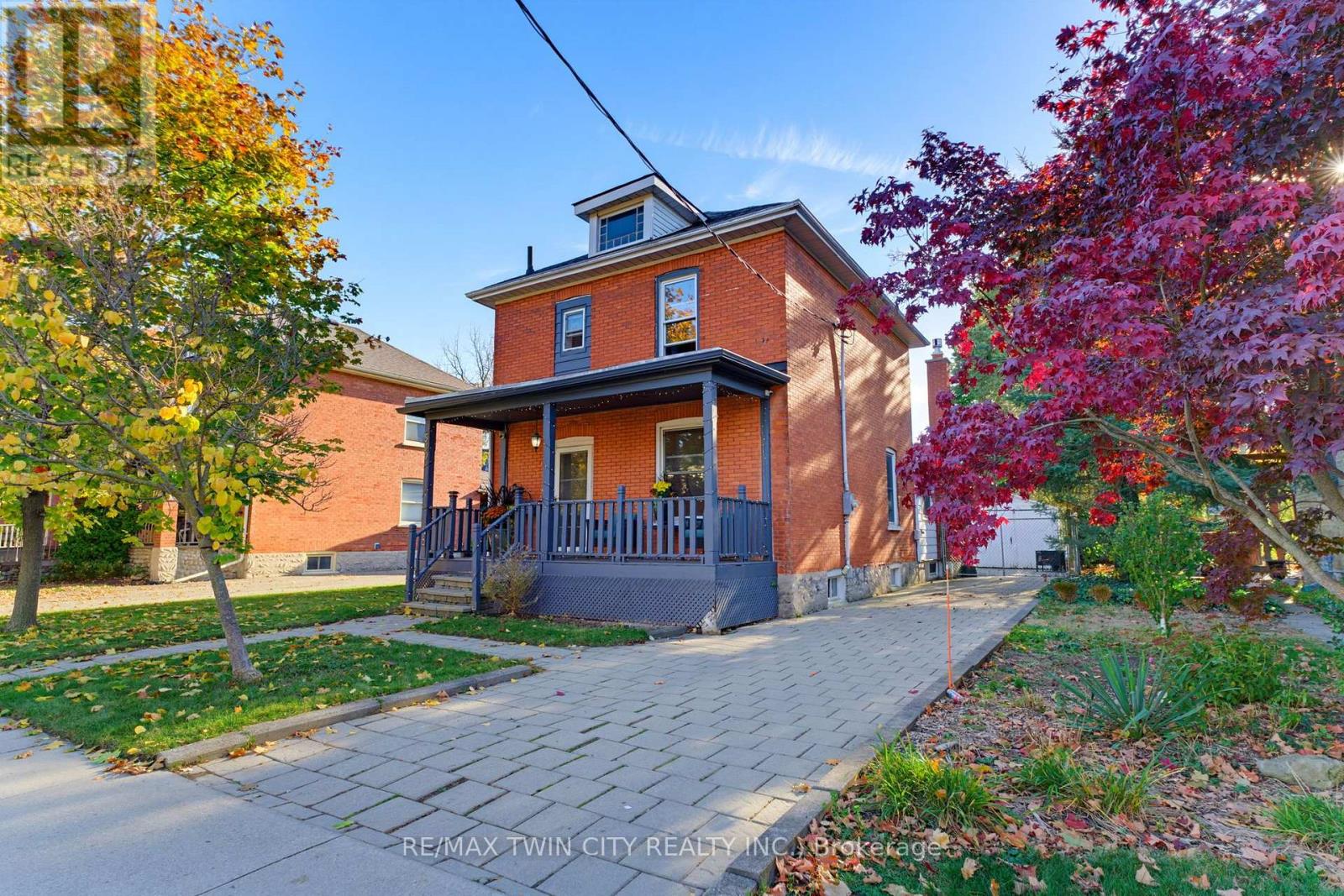 540 Vine Street Property Photo 38