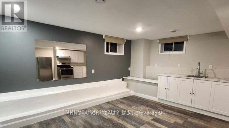 391 Greenwood Avenue Property Photo 8