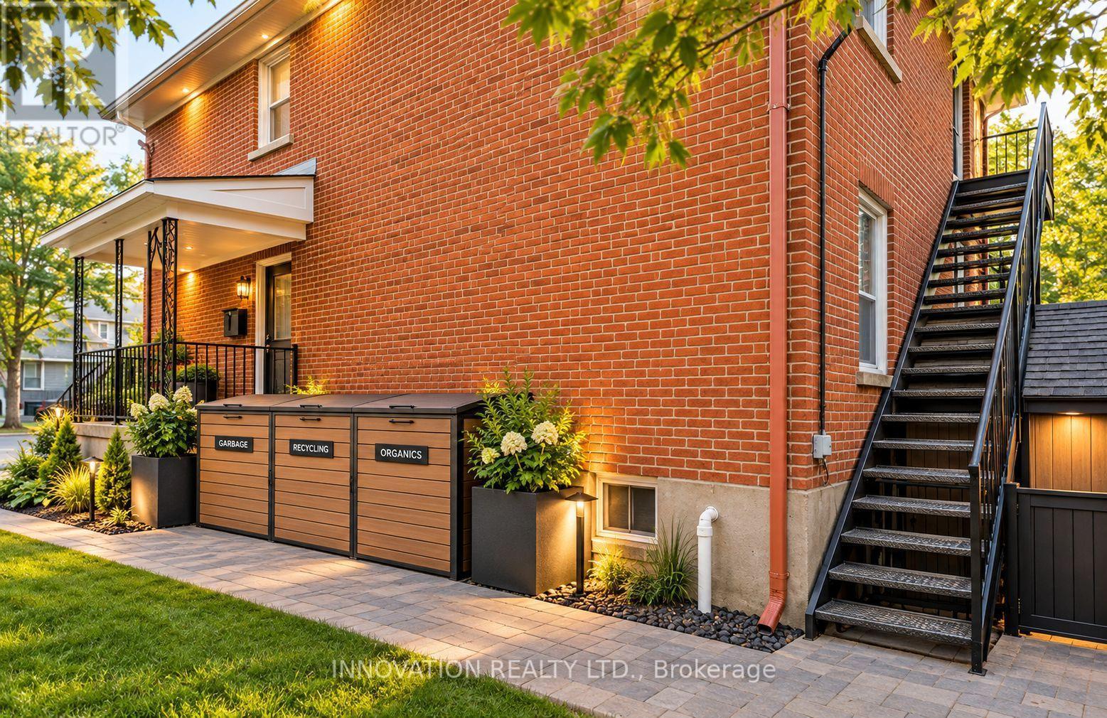 391 Greenwood Avenue Property Photo 16