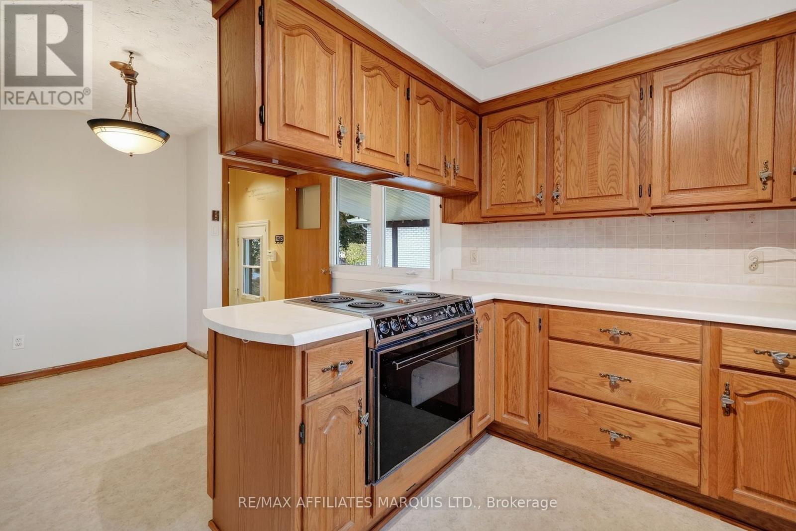 420 Anthony Street Property Photo 8