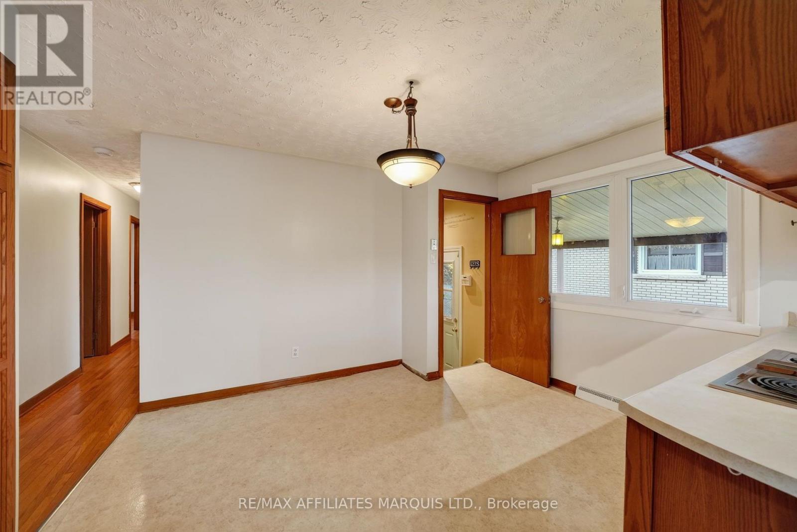 420 Anthony Street Property Photo 10