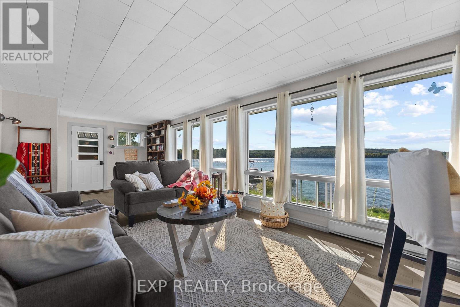 42195 Combermere Road Property Photo 12