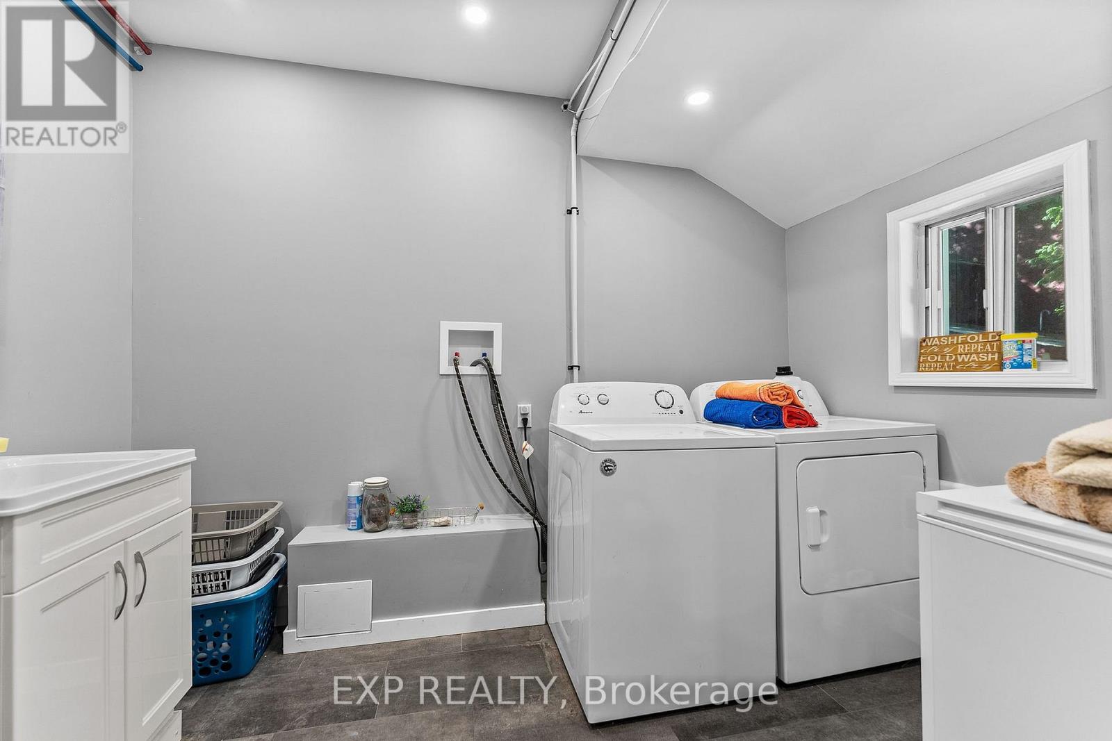 42195 Combermere Road Property Photo 24