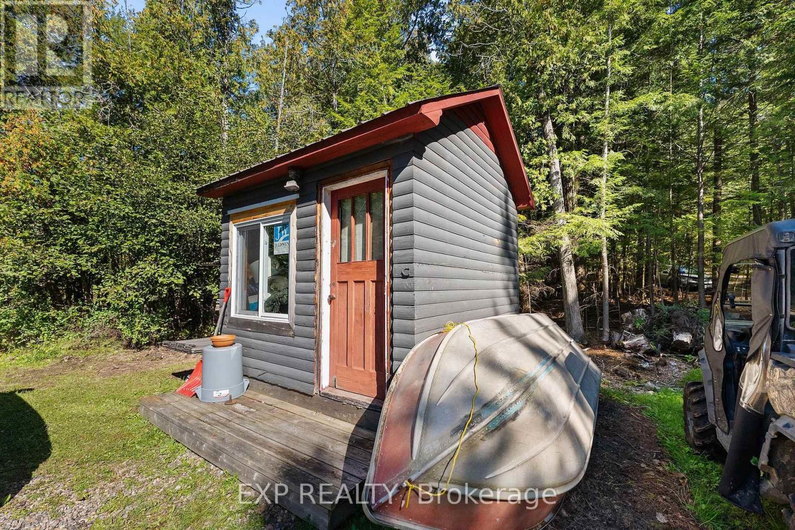 42195 Combermere Road Property Photo 44