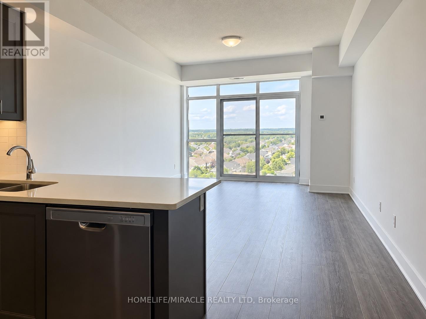 1104 - 470 Dundas Street E Property Photo 7