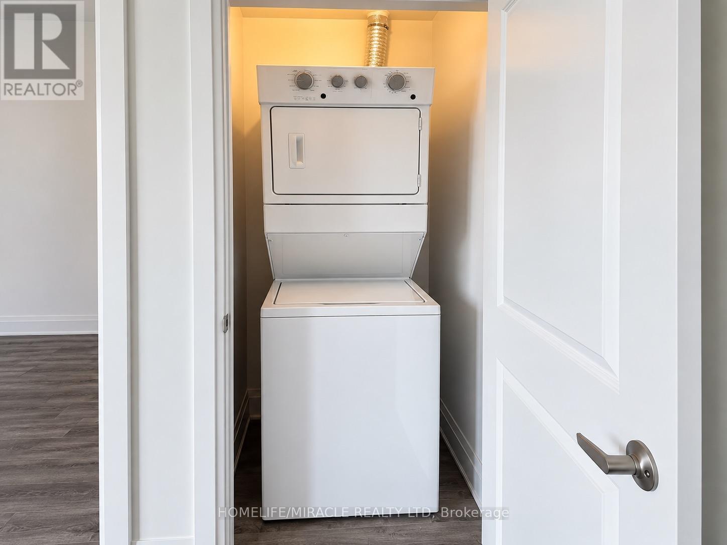 1104 - 470 Dundas Street E Property Photo 8