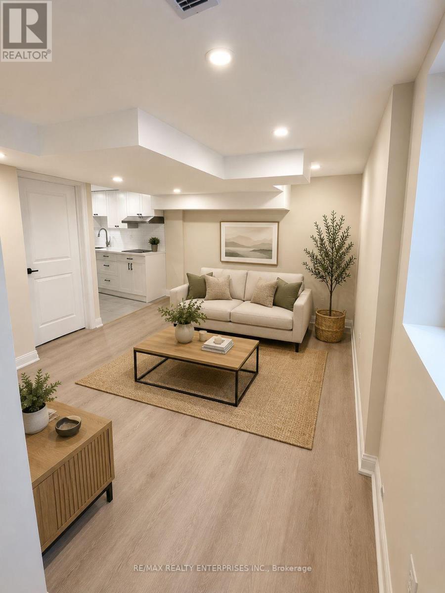 Lower - 1 Bedroom - 60 Wakelin Terrace Property Photo 3