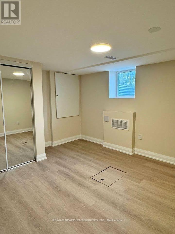 Lower - 1 Bedroom - 60 Wakelin Terrace Property Photo 8