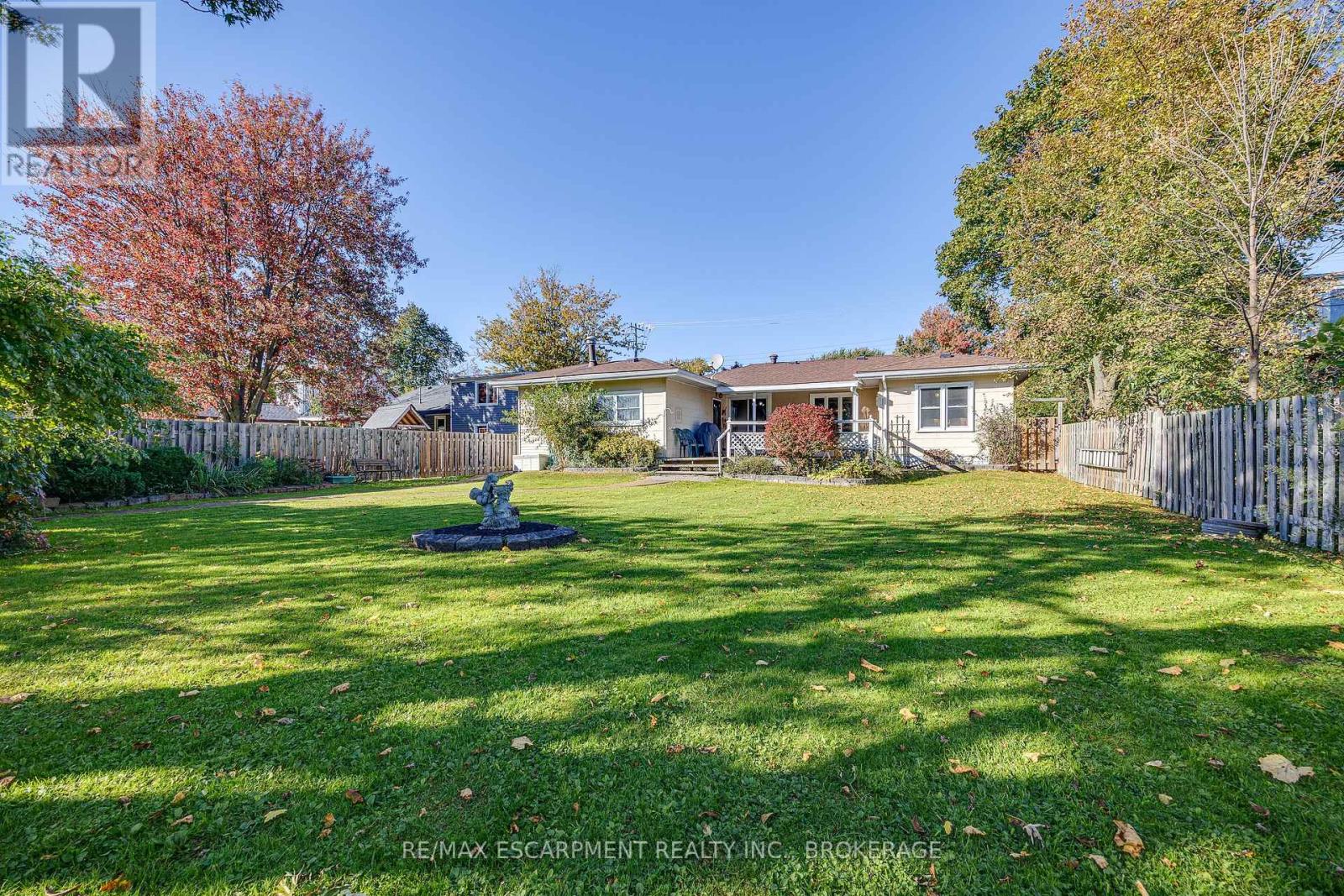 818 Broadway Avenue Property Photo 6