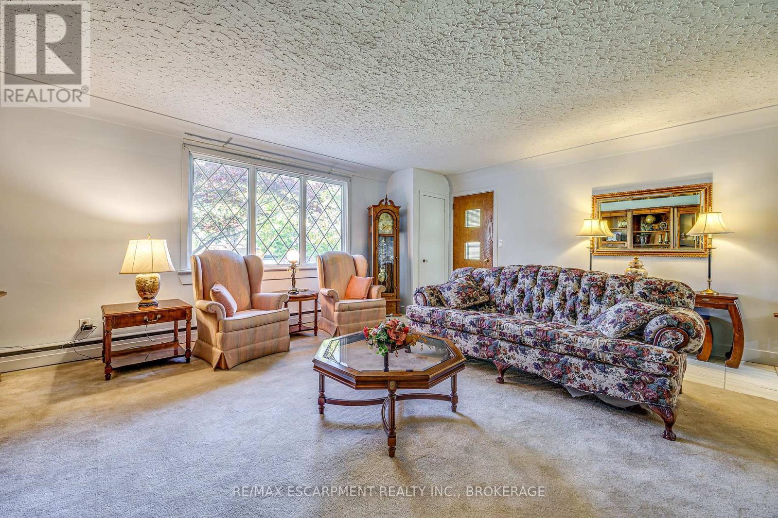 818 Broadway Avenue Property Photo 11