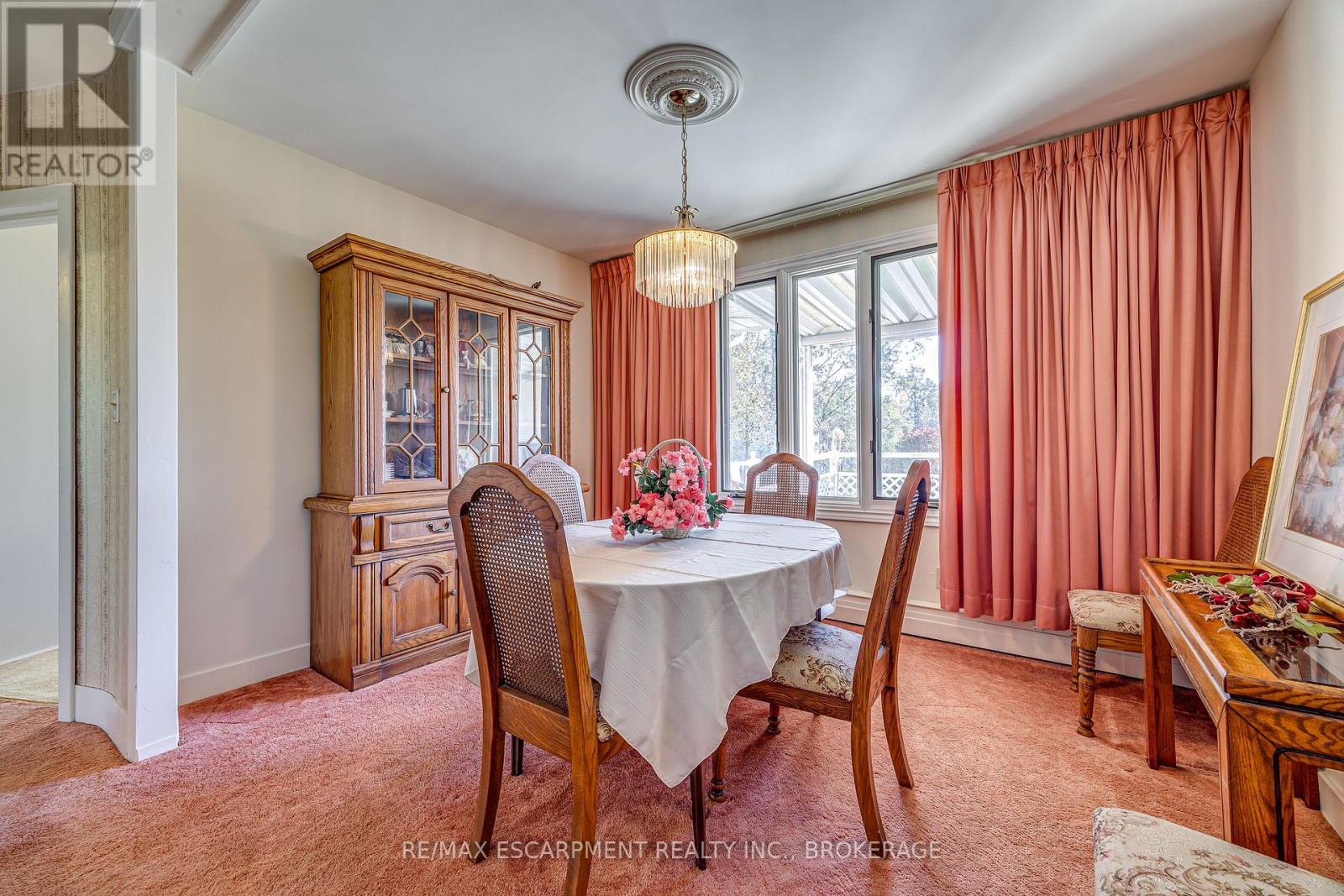 818 Broadway Avenue Property Photo 12