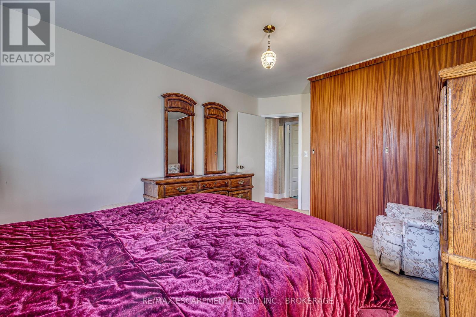 818 Broadway Avenue Property Photo 26