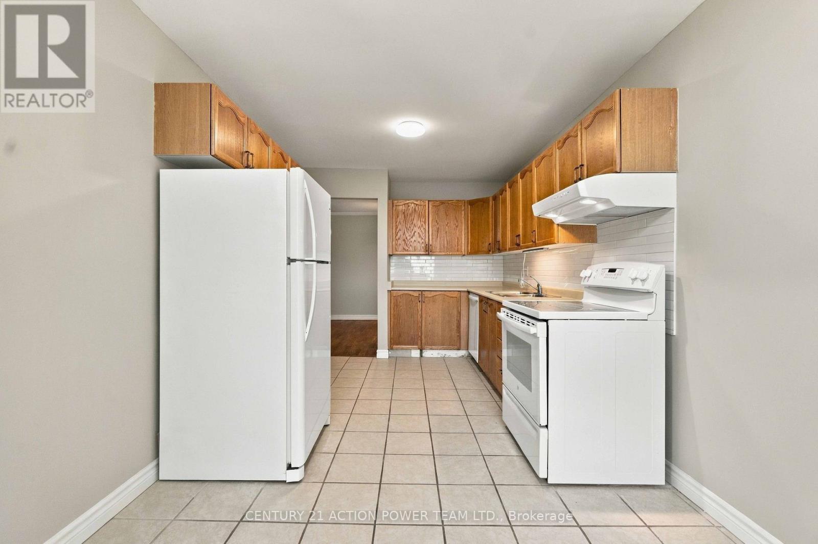 605 Latour Crescent Property Photo 17