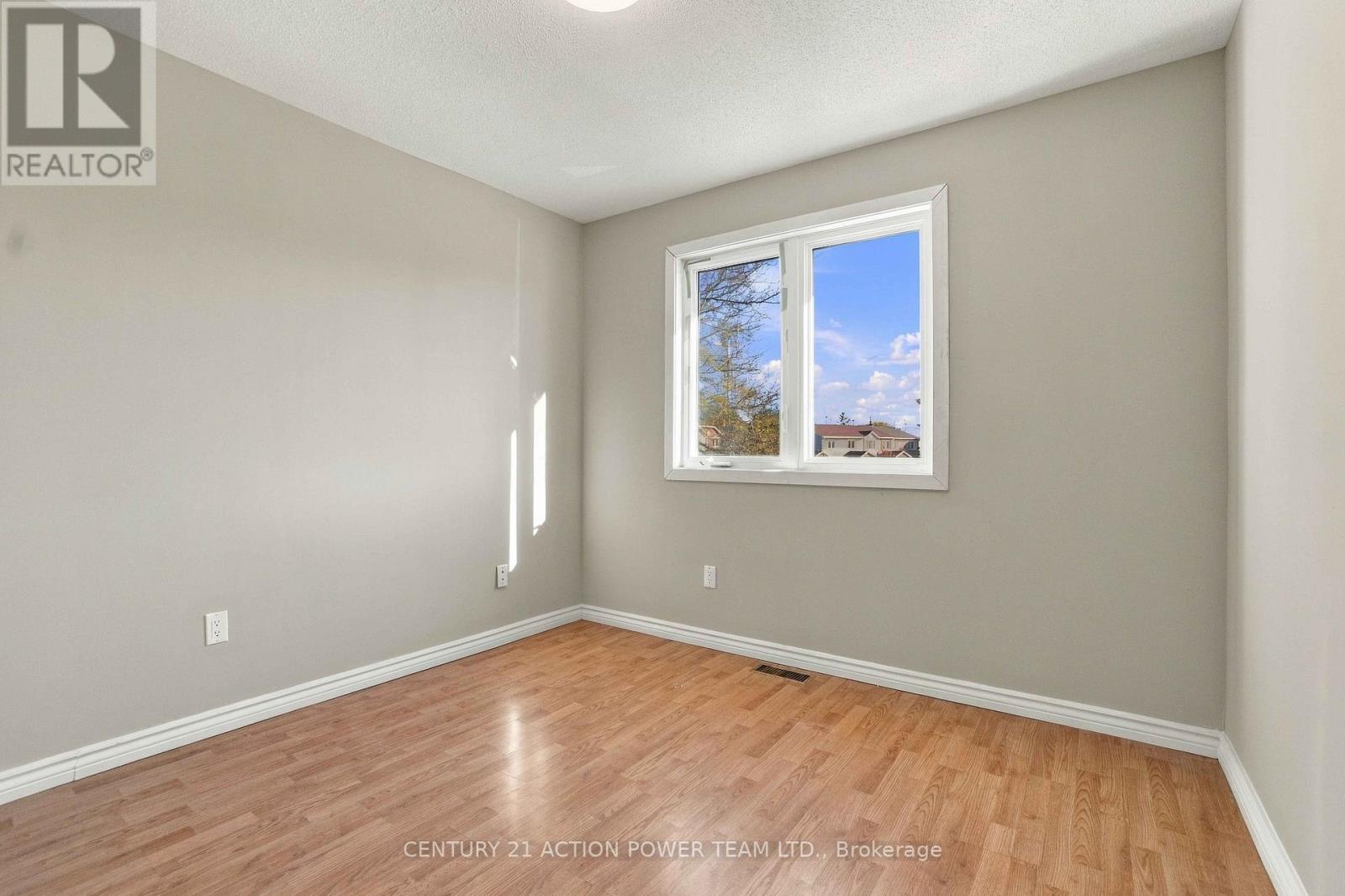 605 Latour Crescent Property Photo 33