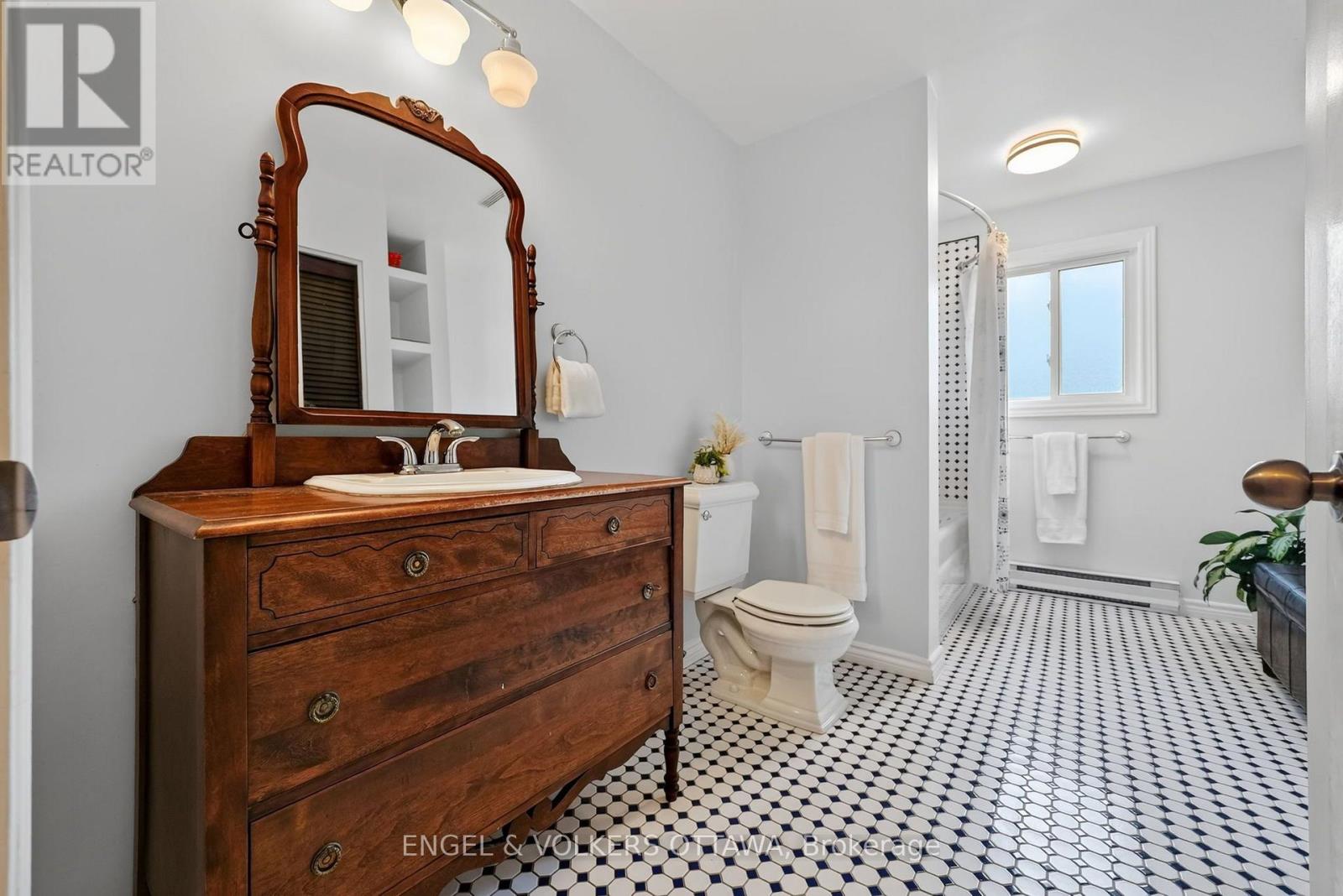 901 Ferguson Road Property Photo 23