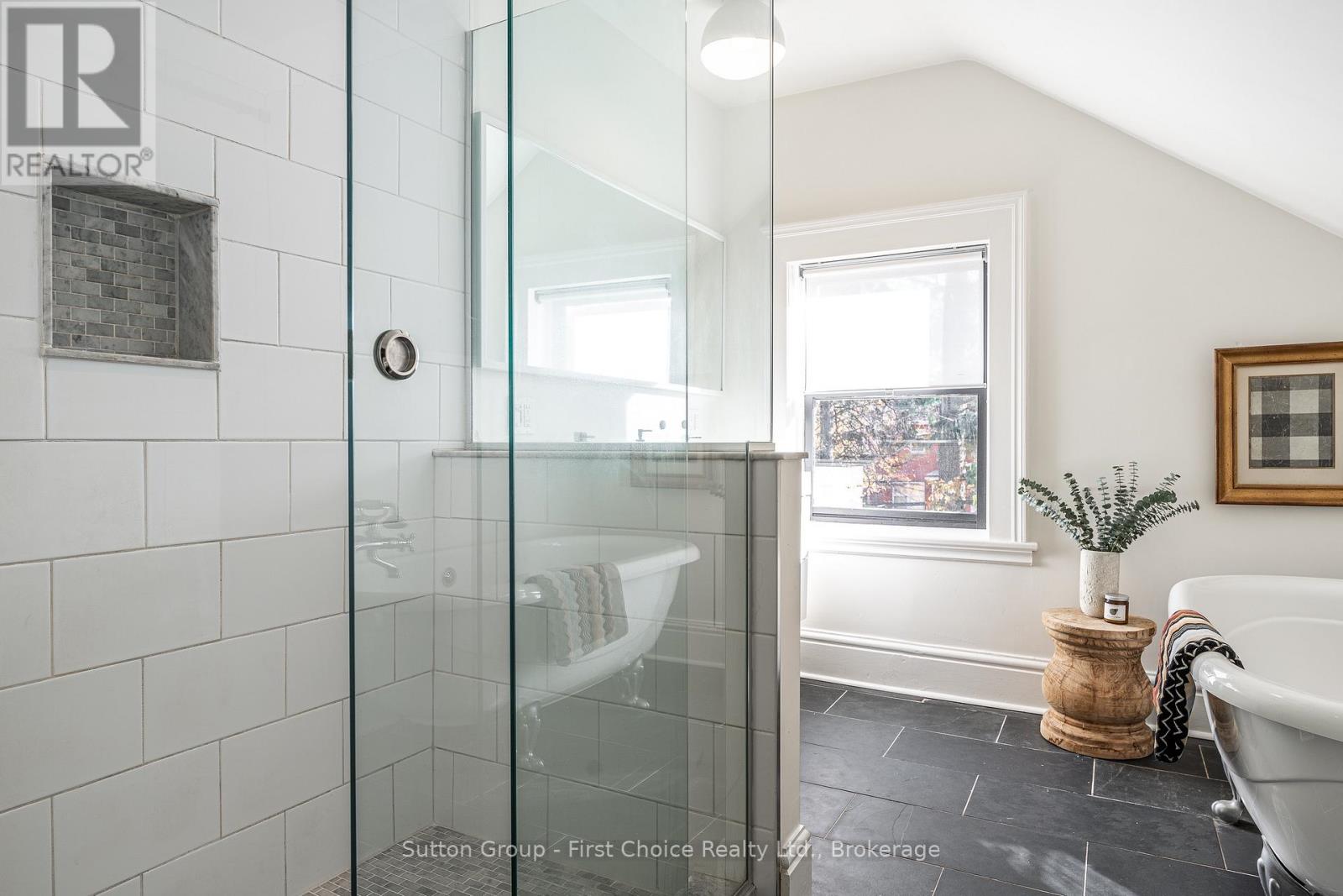 109 Cobourg Street Property Photo 43