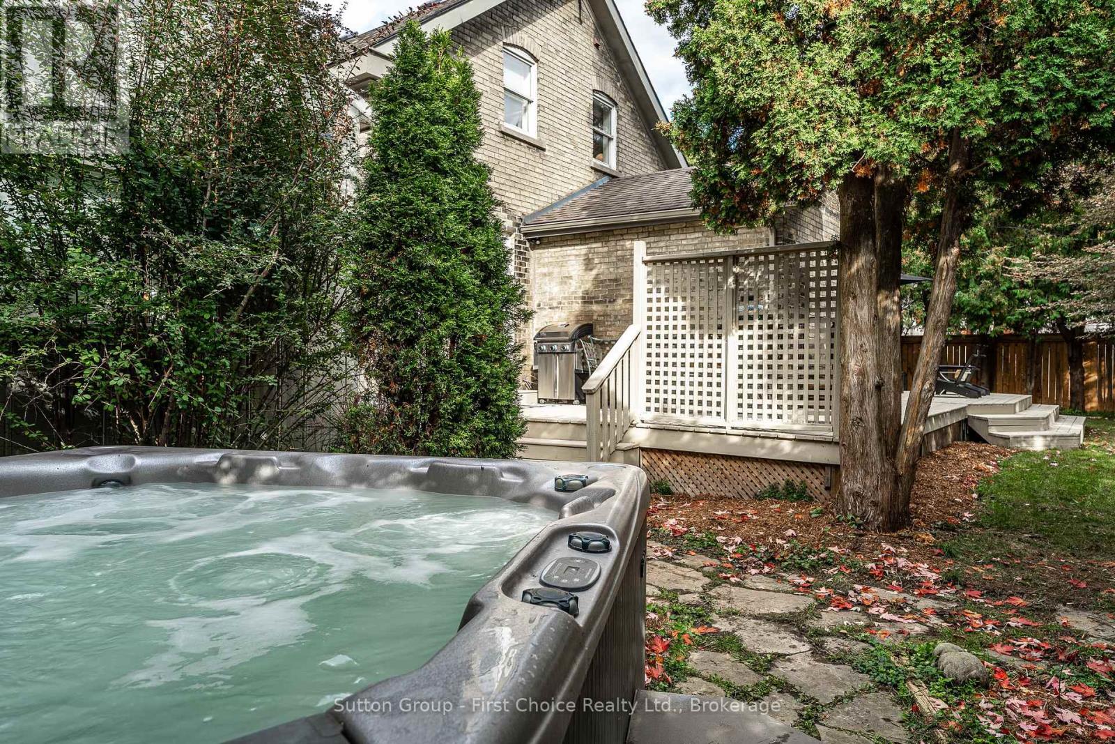 109 Cobourg Street Property Photo 46