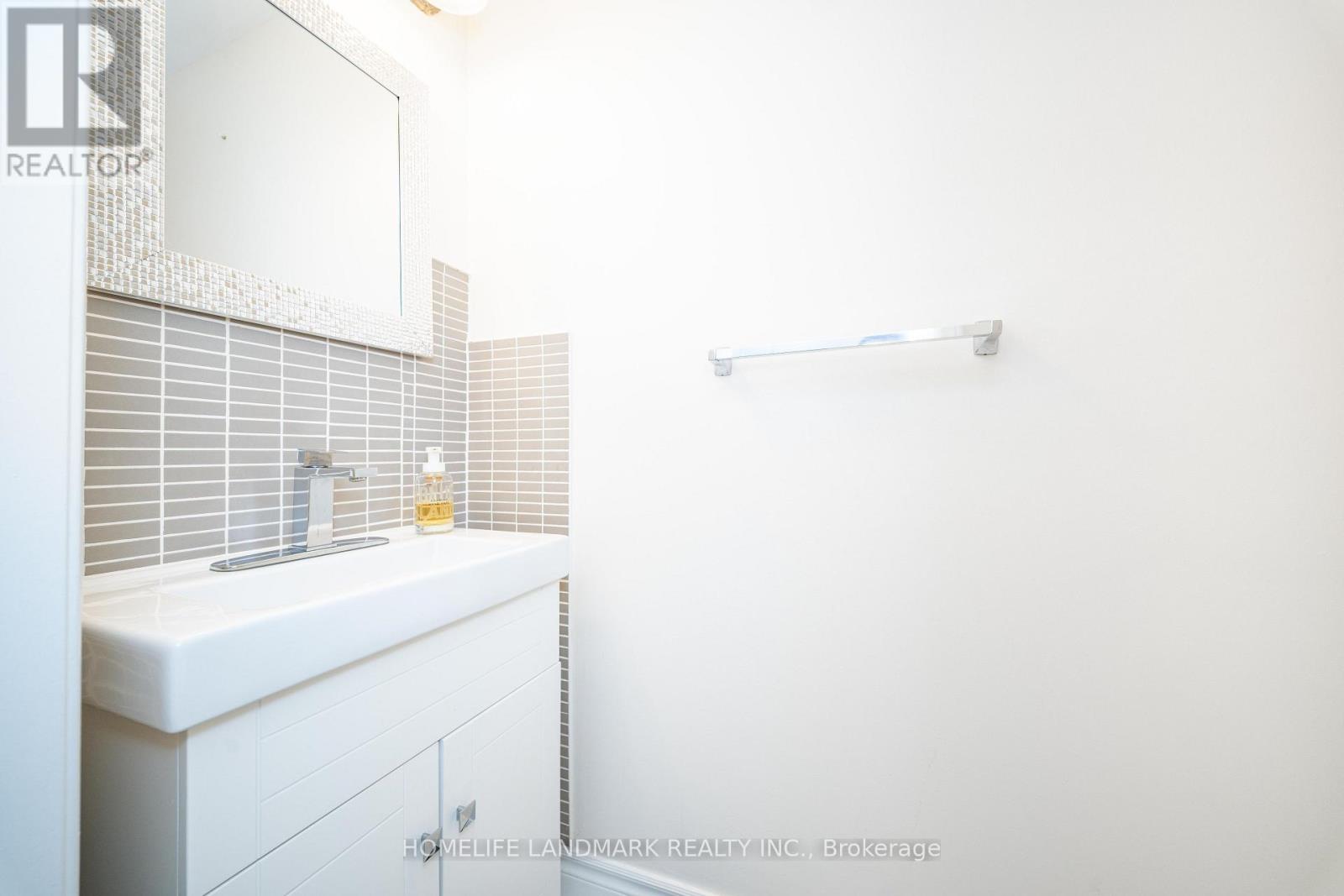 33 Titan Drive Property Photo 16