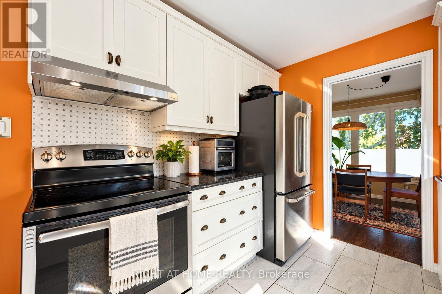 36 Hanover Place Property Photo 14