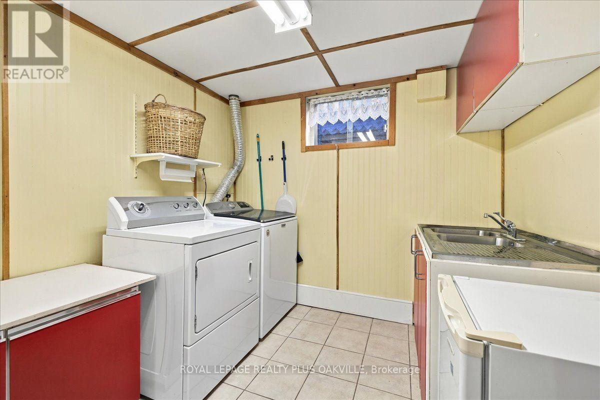 462 Evergreen Avenue Property Photo 23