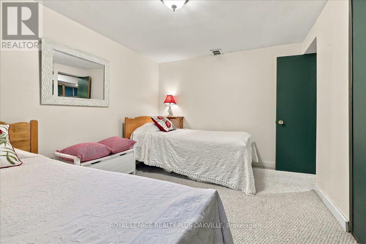 462 Evergreen Avenue Property Photo 29