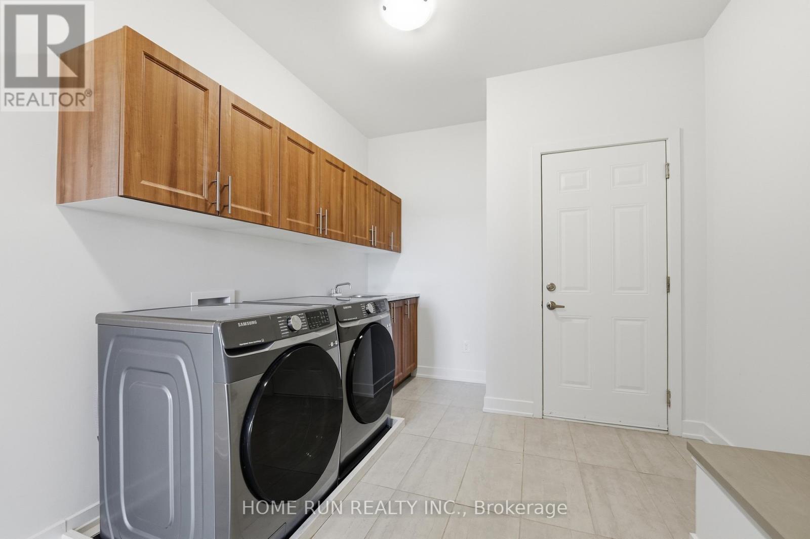 35 Andromeda Road Property Photo 46