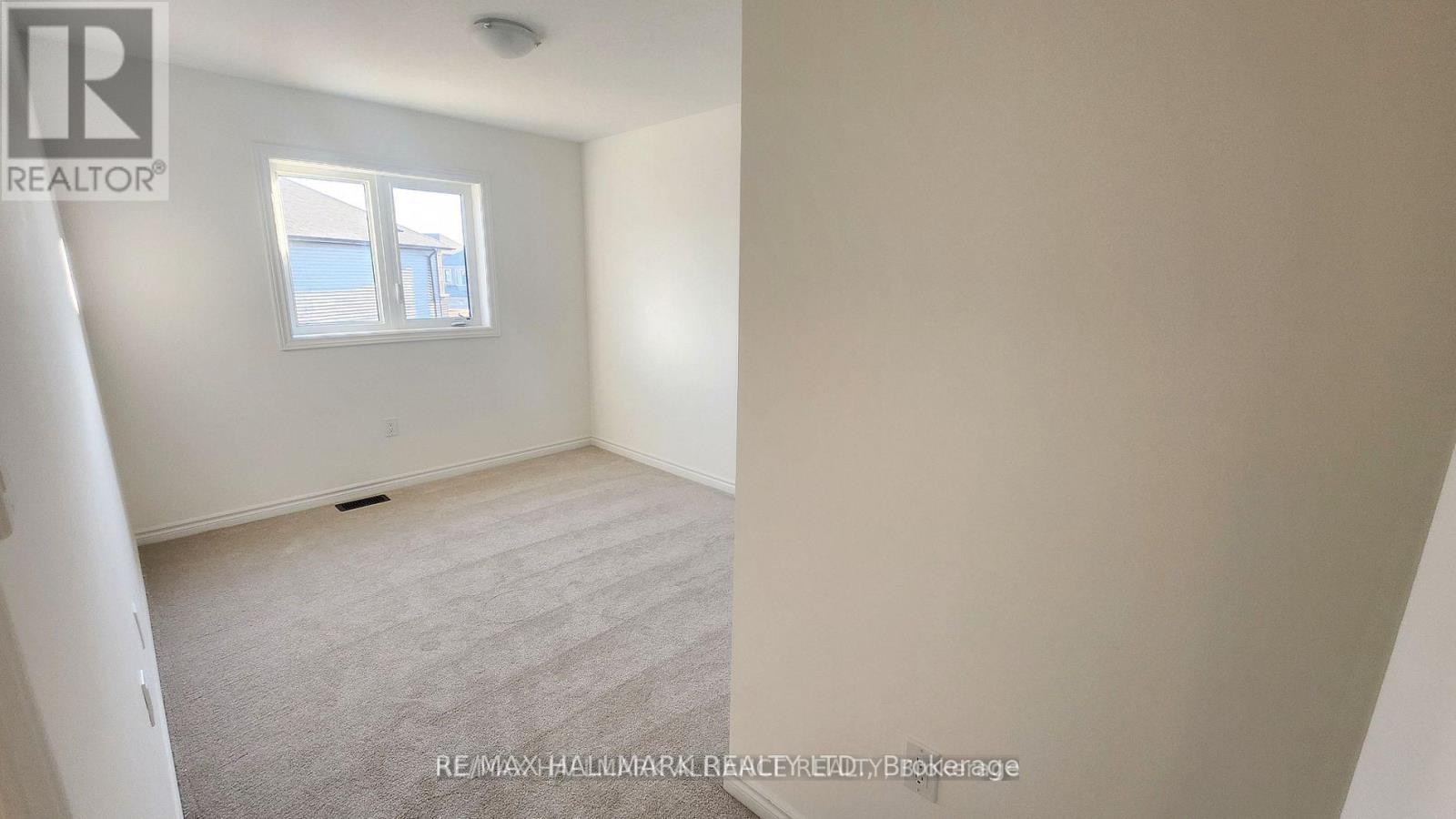 62 Macklin Street Property Photo 11