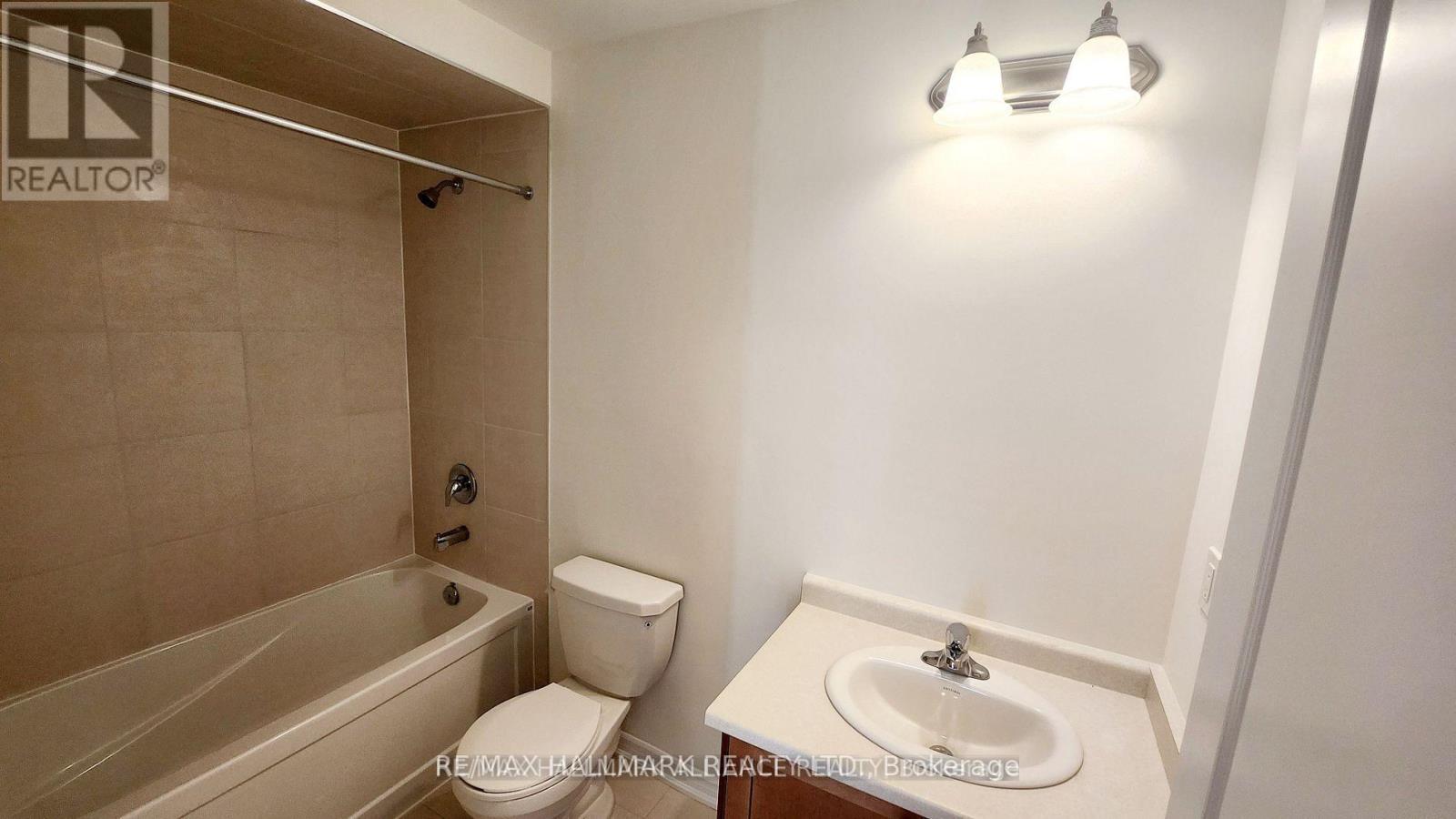 62 Macklin Street Property Photo 13