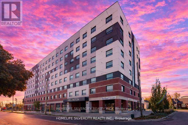 615 - 1 WELLINGTON STREET Property Photo 1