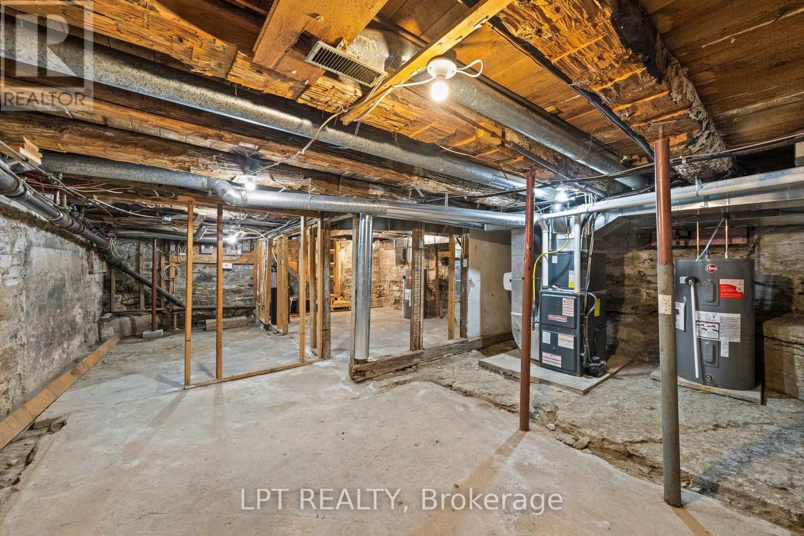 76-78 Main Street E Property Photo 30