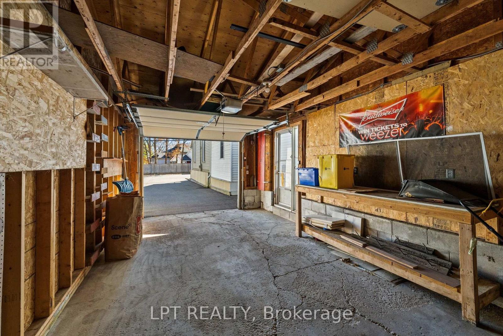 76-78 Main Street E Property Photo 36