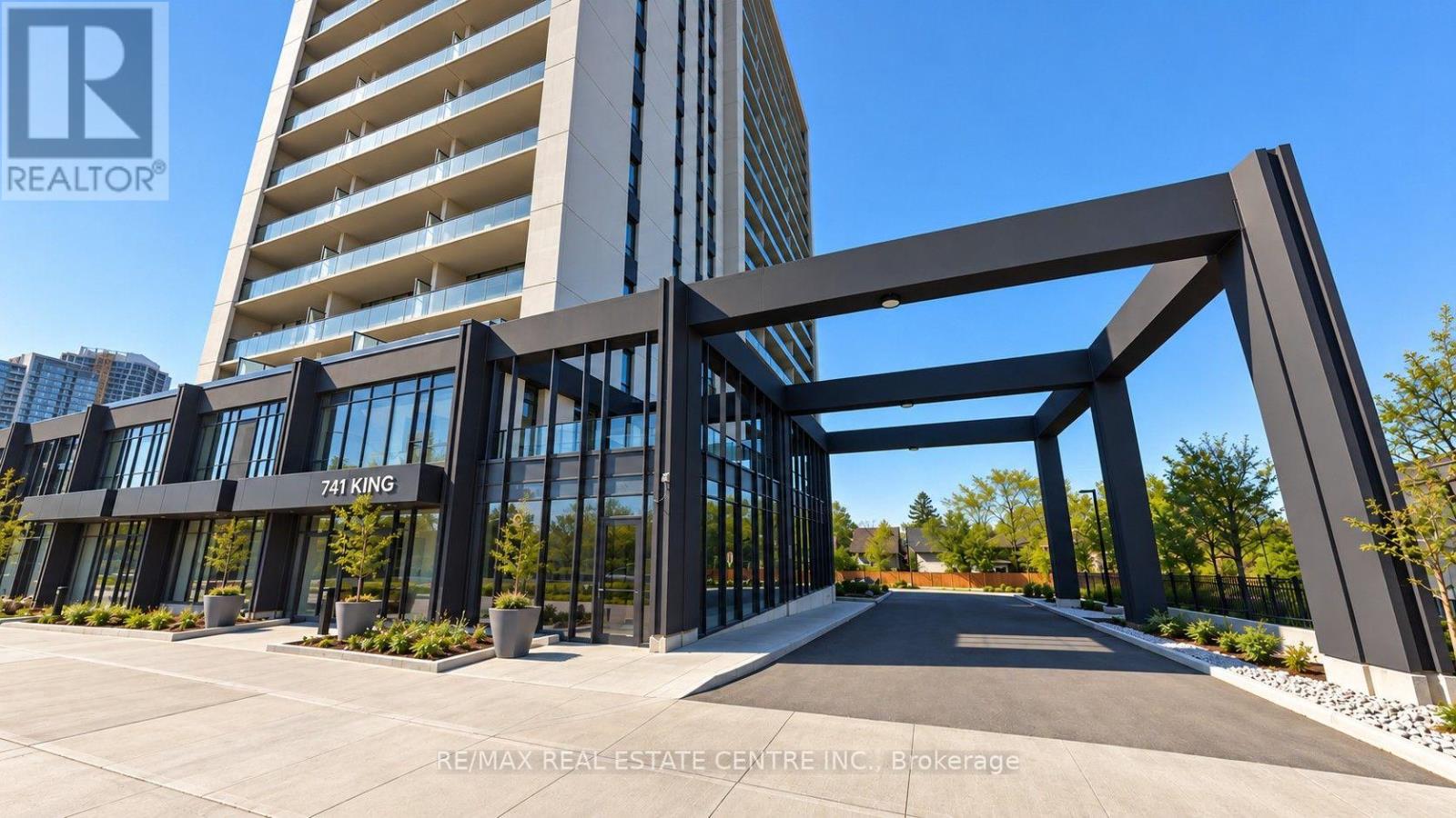 1705 - 741 KING STREET W Property Photo 1