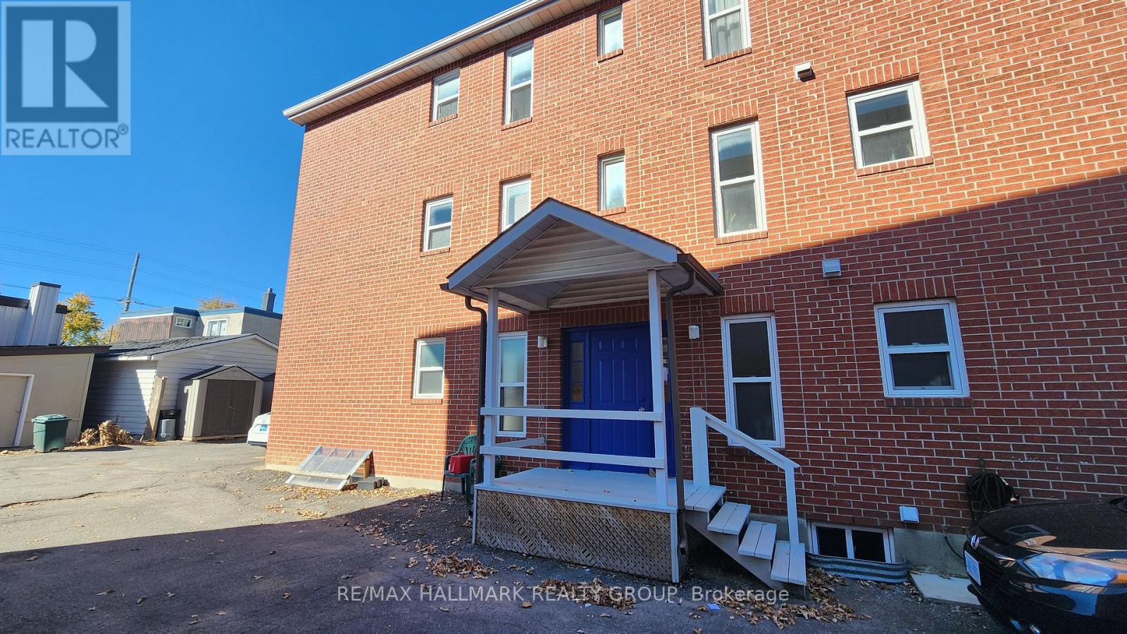 346 Winona Avenue Property Photo 4