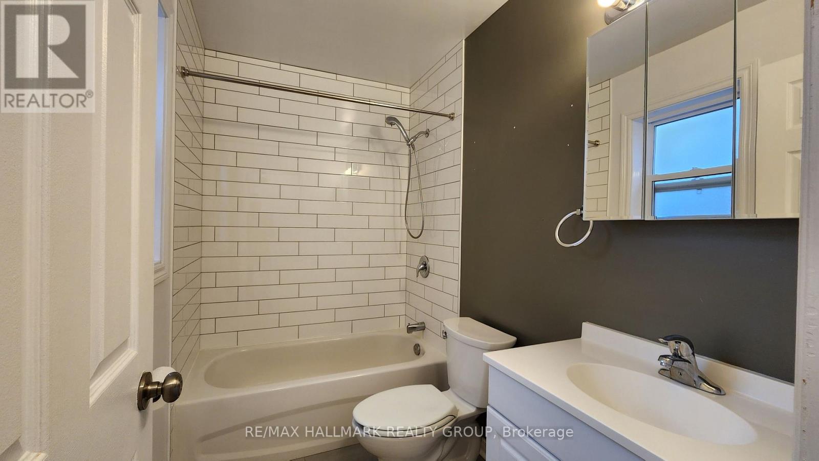 346 Winona Avenue Property Photo 28