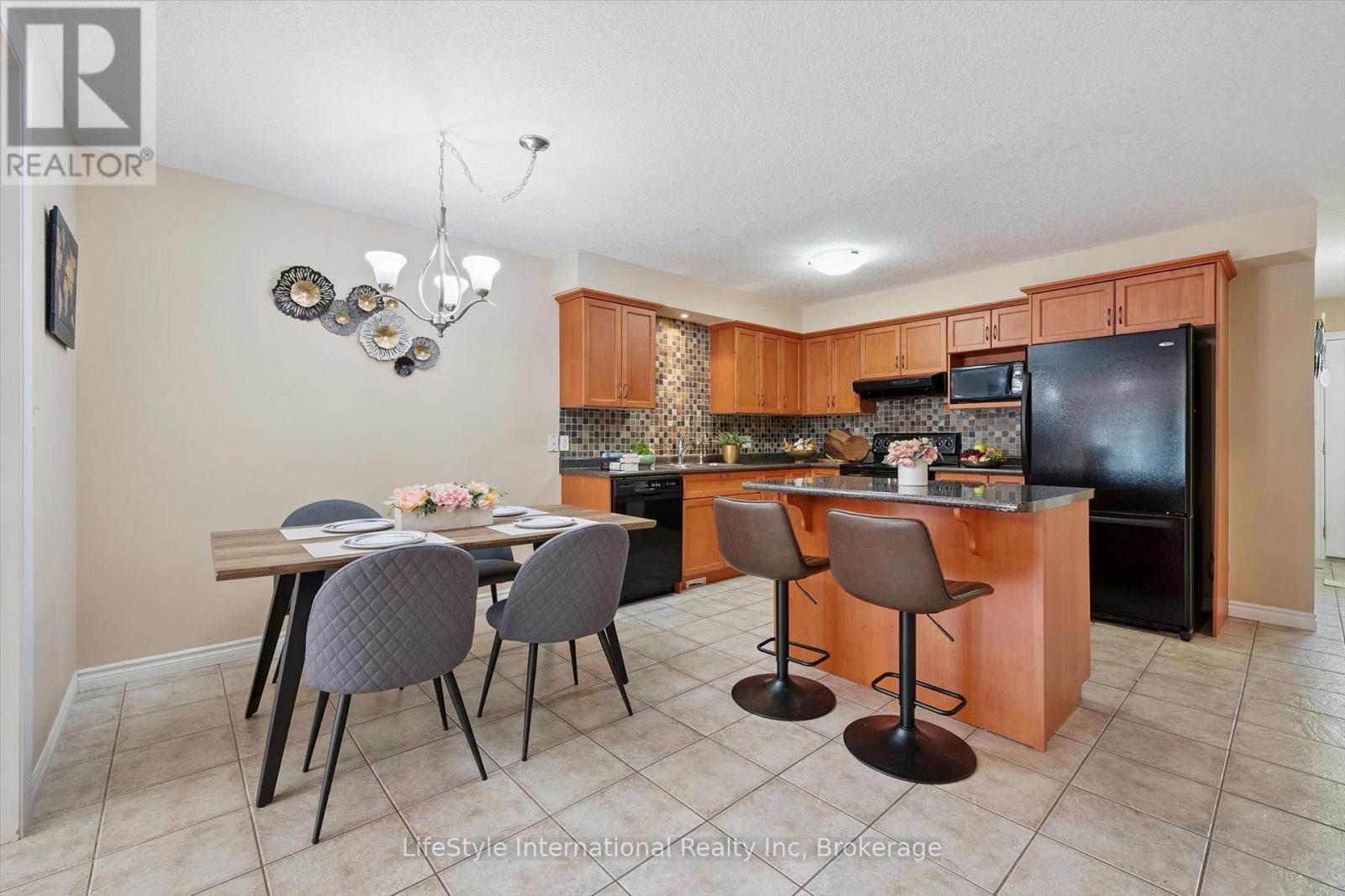 47 Hasler Crescent Property Photo 12