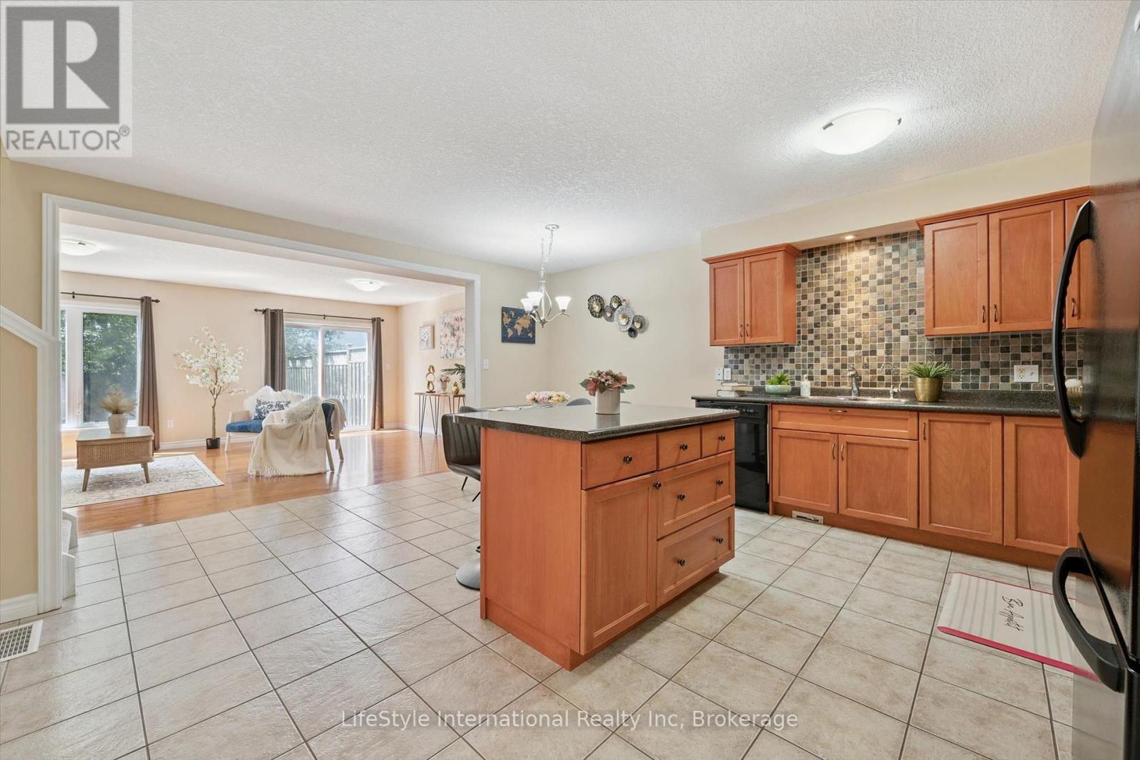 47 Hasler Crescent Property Photo 15