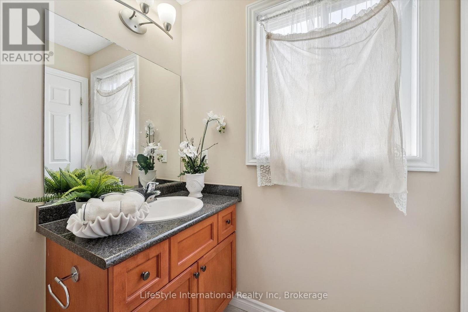 47 Hasler Crescent Property Photo 32