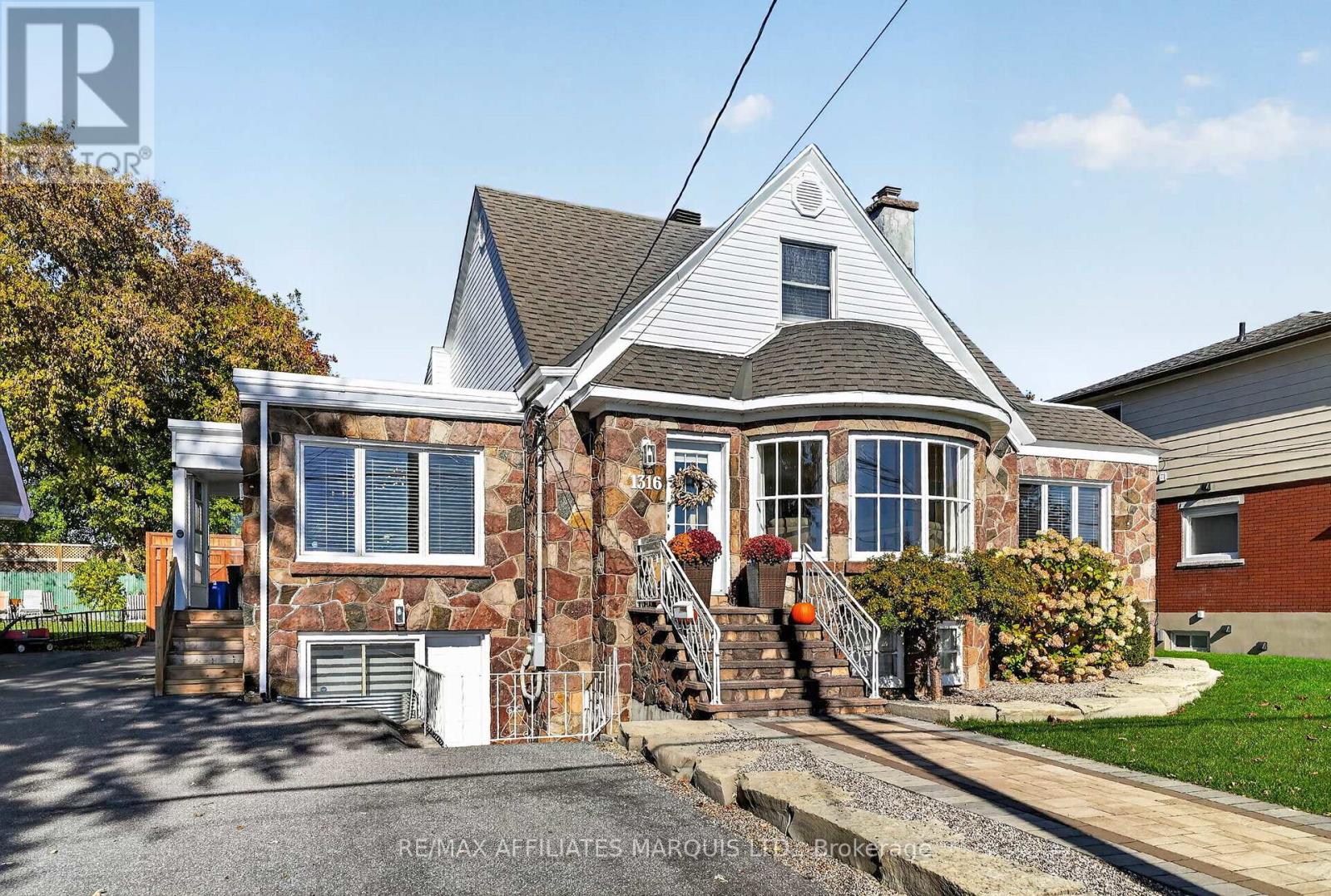 1316 Montreal Road Property Photo 1