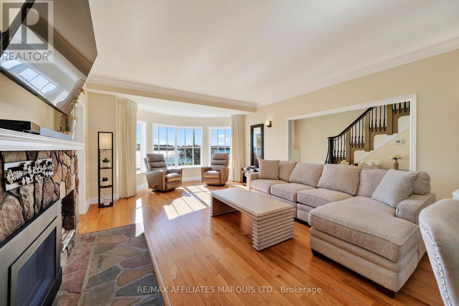 1316 Montreal Road Property Photo 10