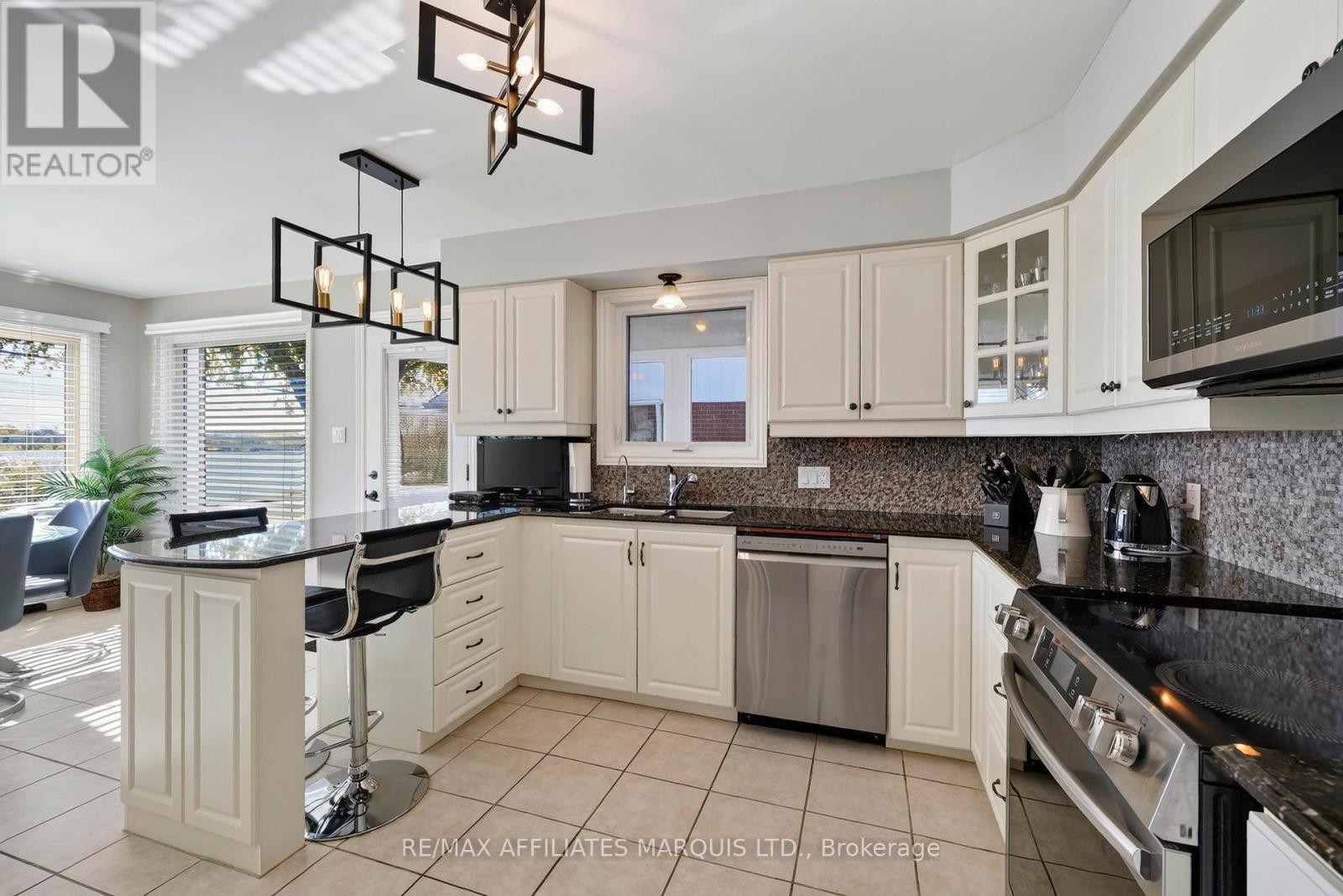 1316 Montreal Road Property Photo 17