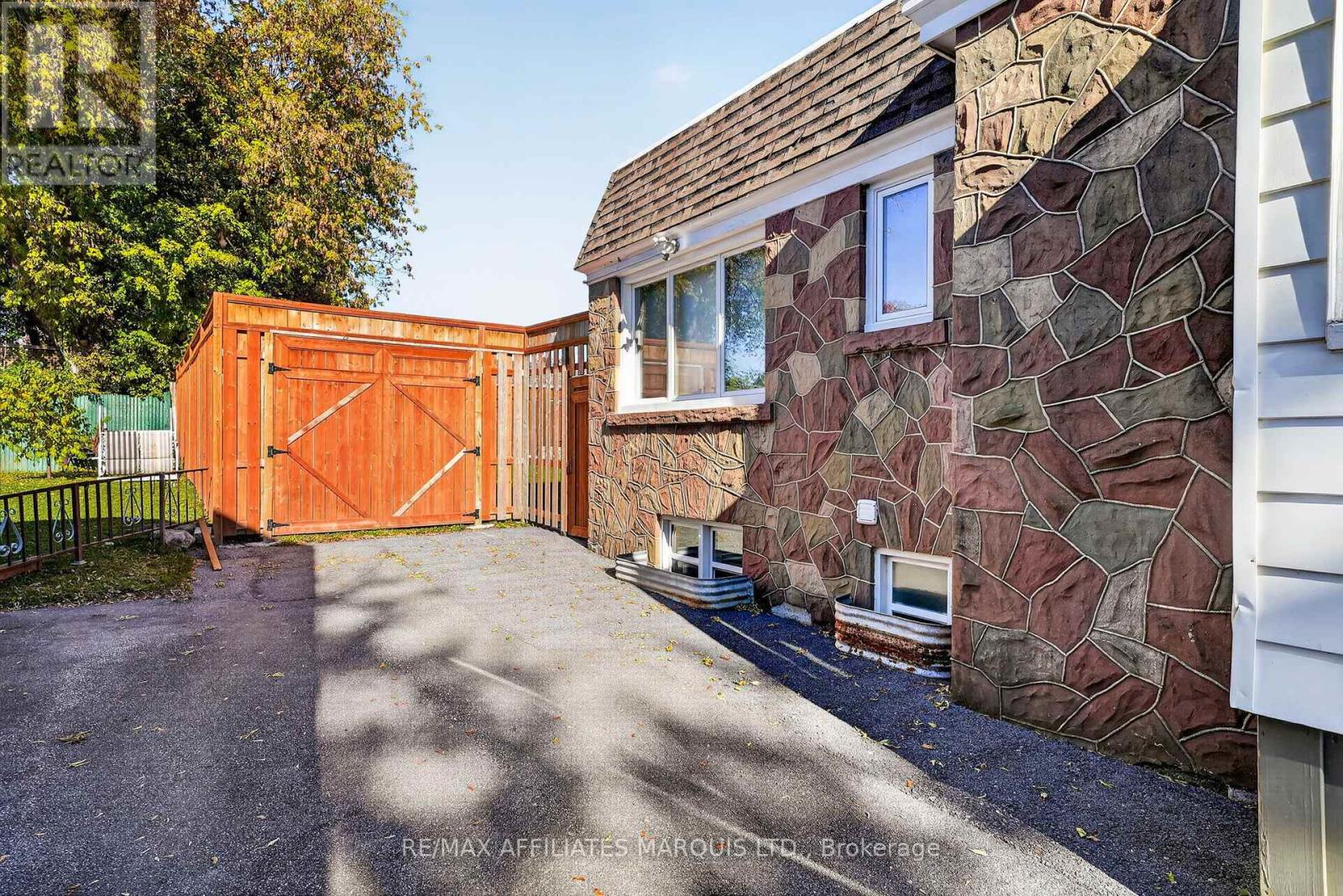 1316 Montreal Road Property Photo 47