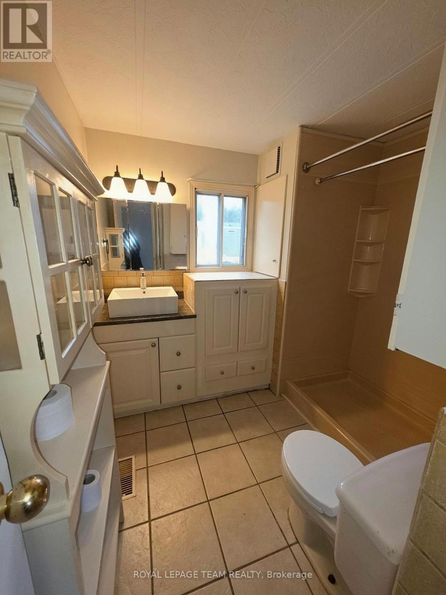 114 Hutt Road N Property Photo 10