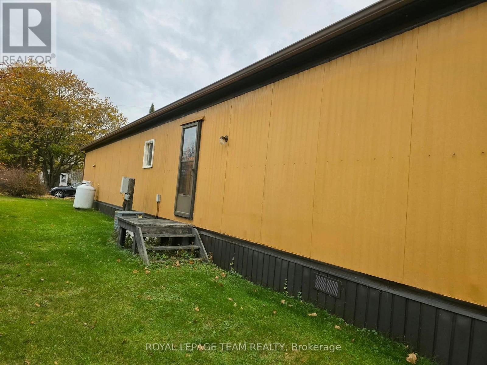 114 Hutt Road N Property Photo 23