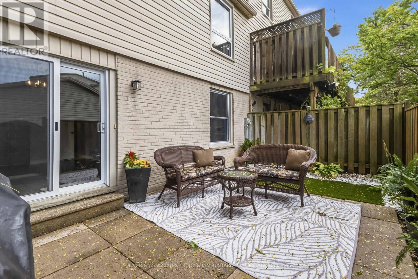 109 Mcmaster Drive E Property Photo 4