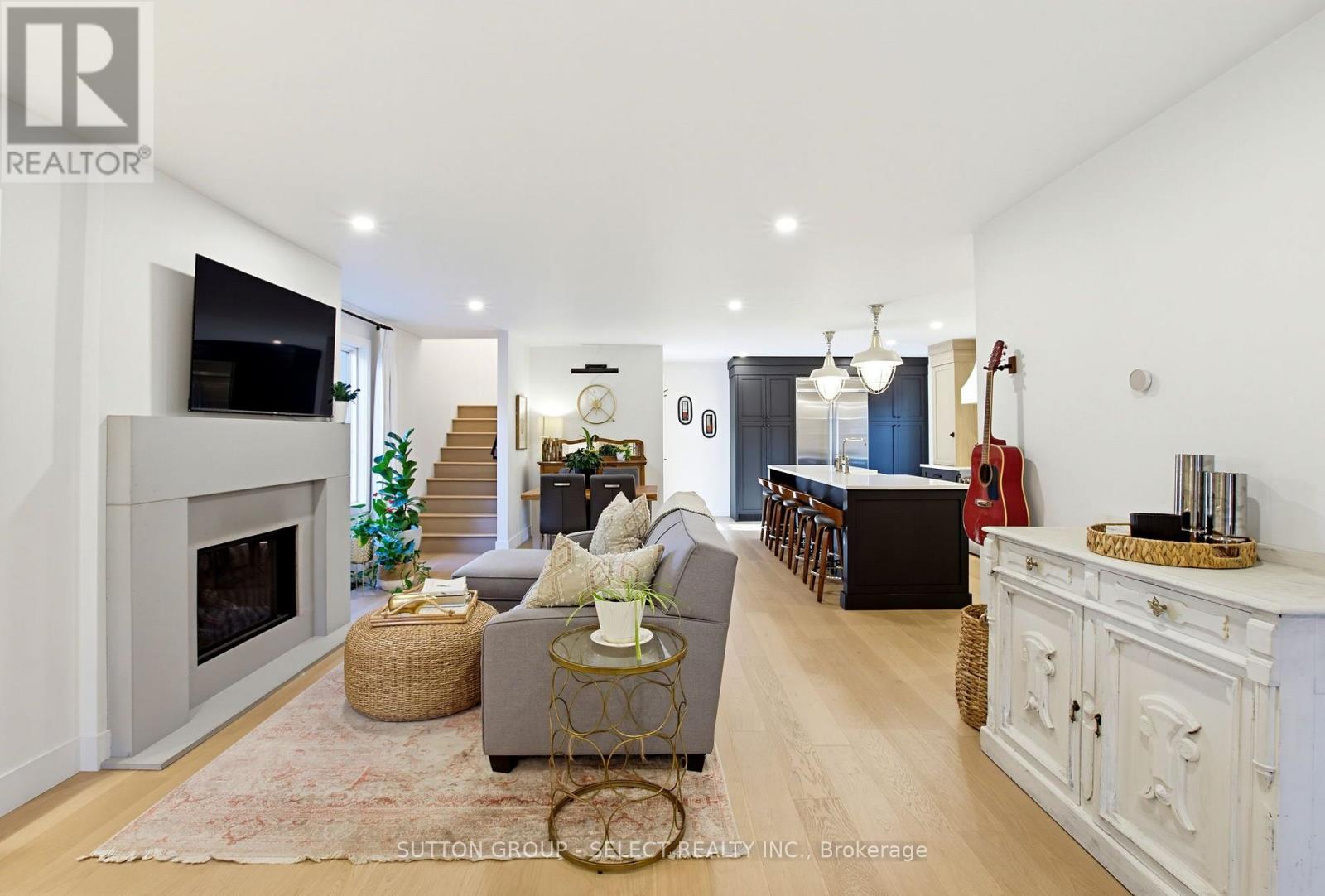 12 Clenray Place Property Photo 4