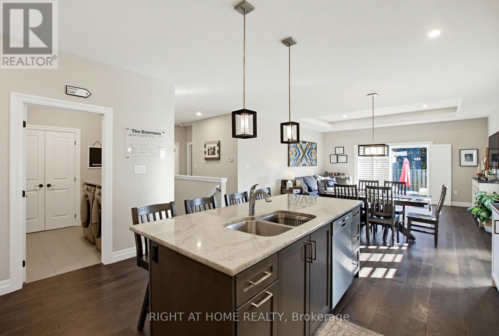 156 Wintermute Court E Property Photo 10