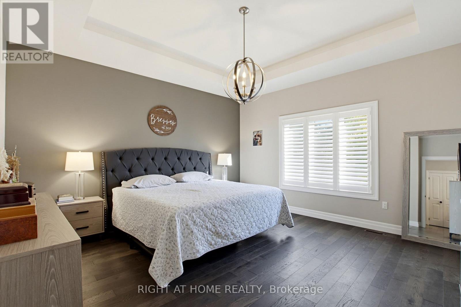 156 Wintermute Court E Property Photo 19