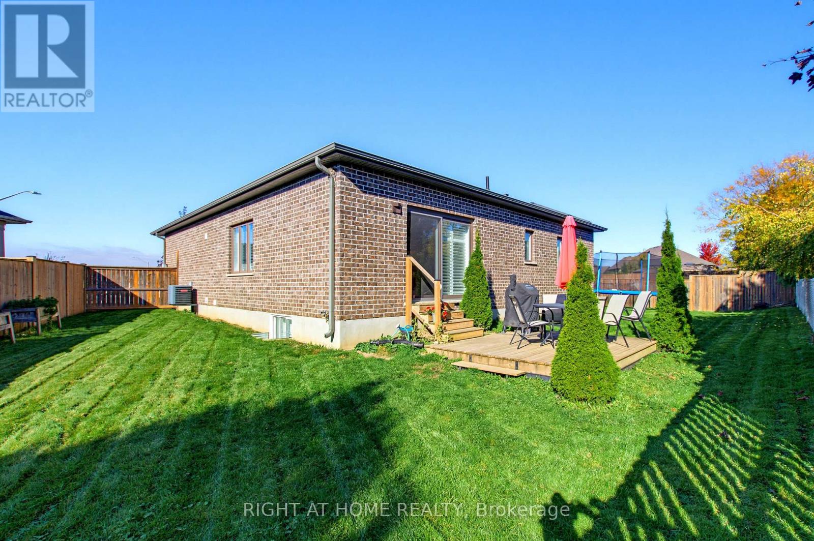156 Wintermute Court E Property Photo 39